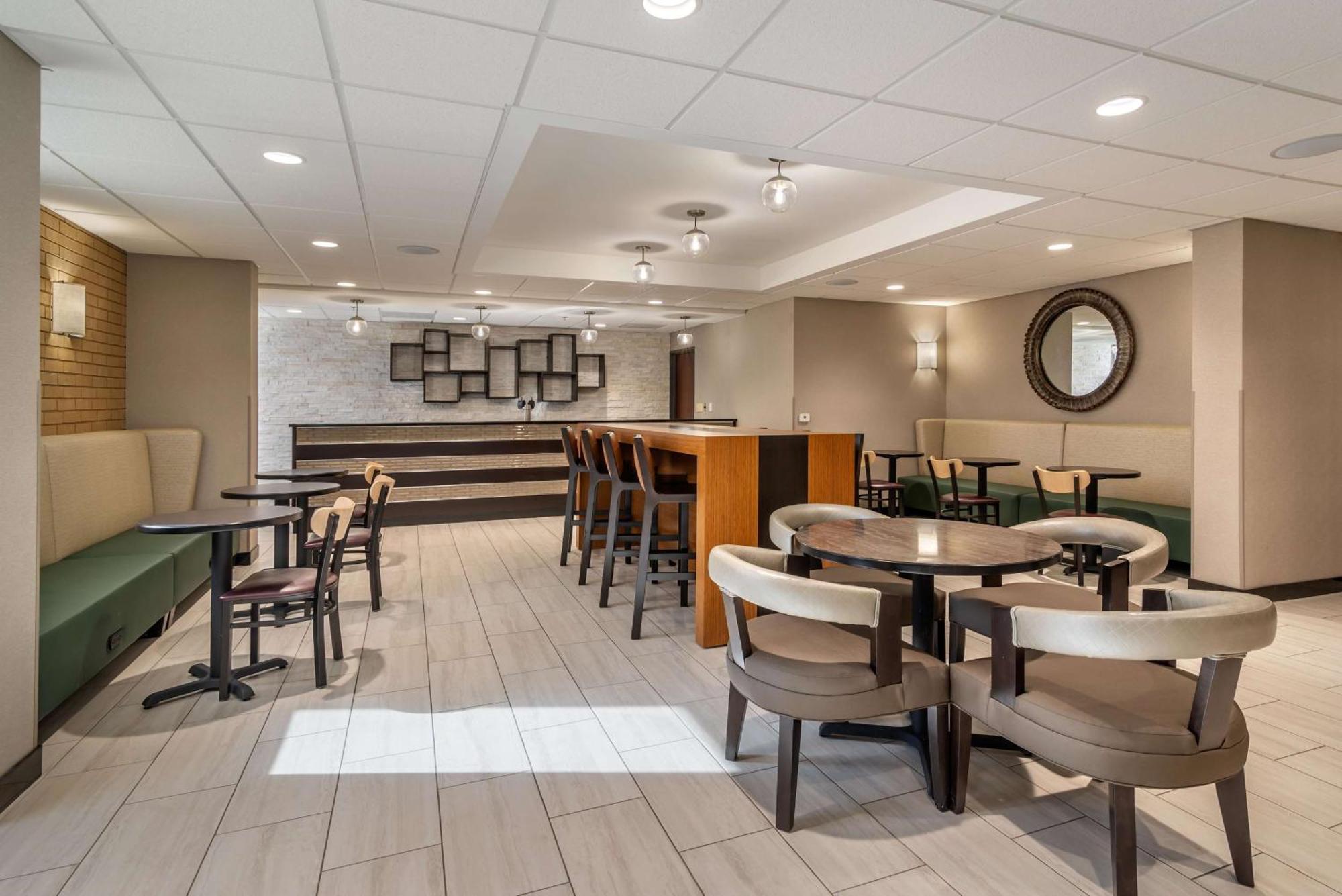 Drury Inn & Suites Atlanta Airport College Park Eksteriør bilde