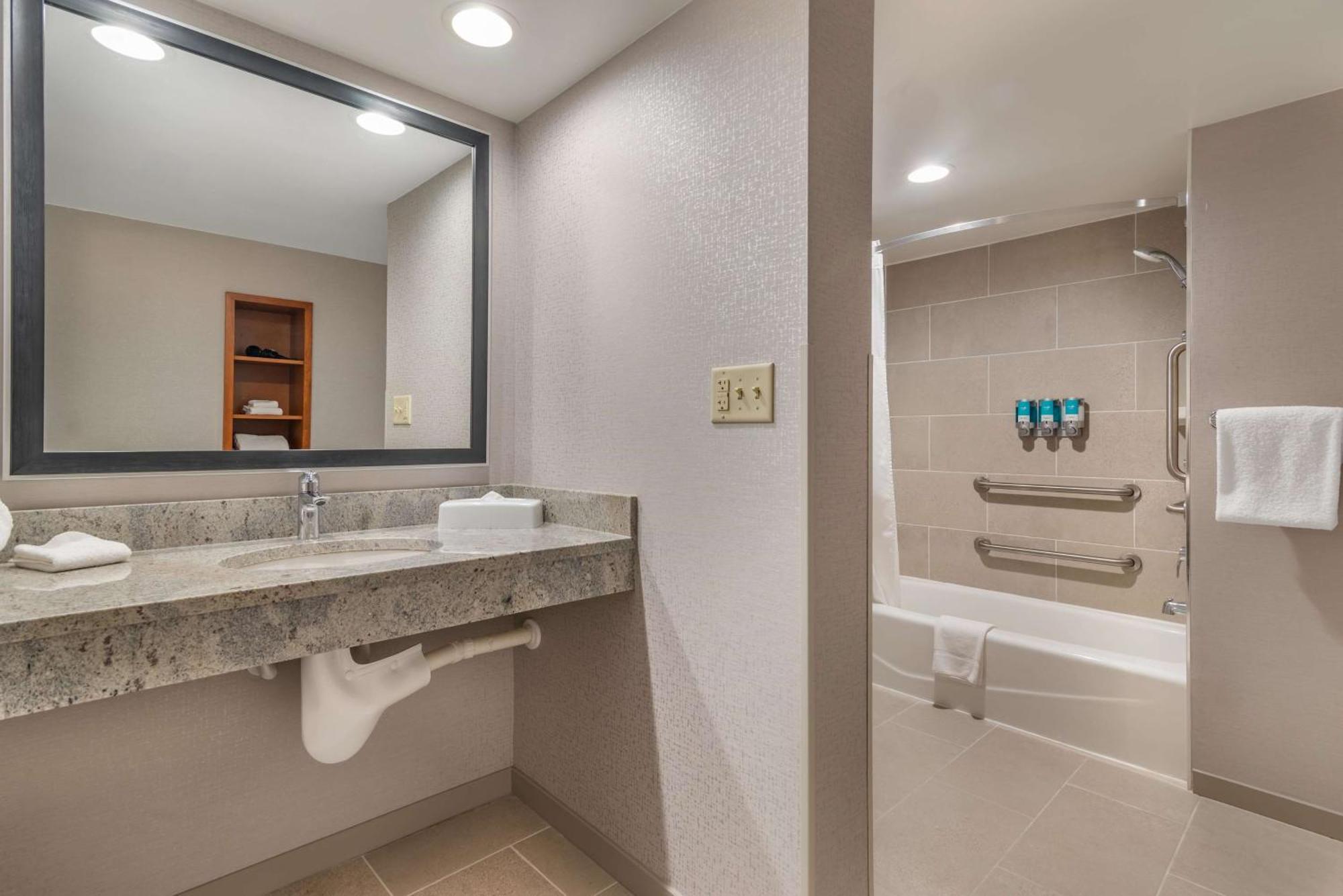 Drury Inn & Suites Atlanta Airport College Park Eksteriør bilde